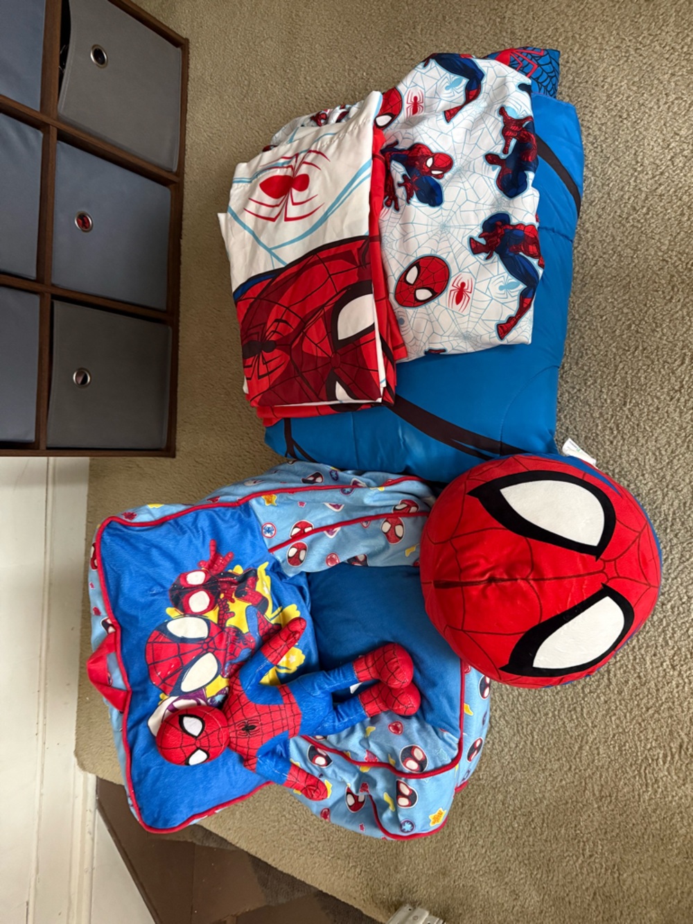 Spider-Man Kids Bedding Set with Plush Head Pillow - Red & Blue